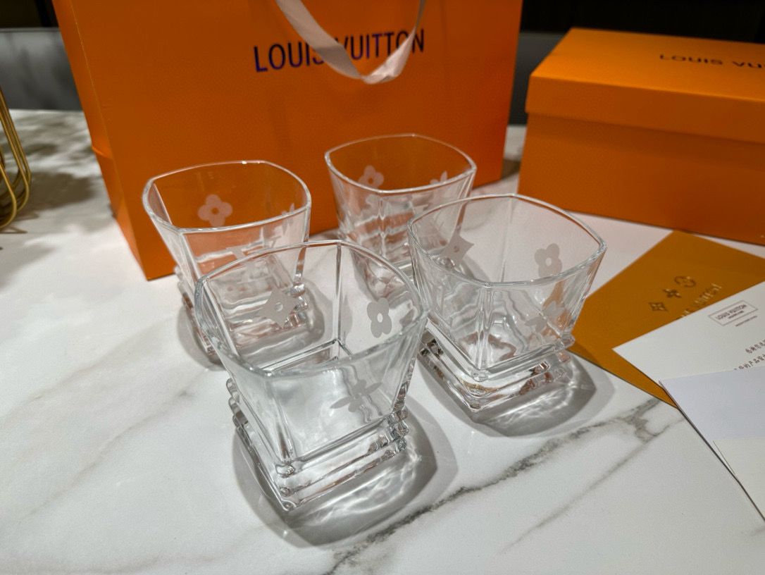 Louis Vuitton LV  Water cups set of four transparent cups.